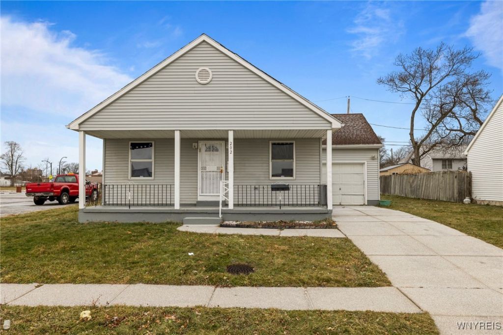 202 Purdy Street, Buffalo, NY 14208 Main Photo