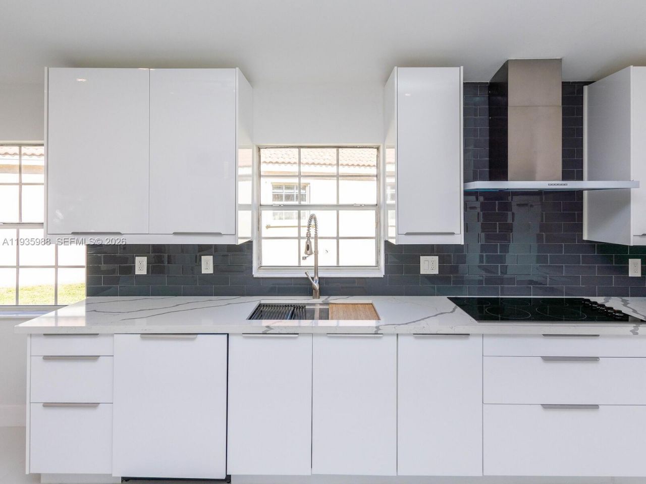 381 Cameron Dr, Weston, FL 33326 Photo