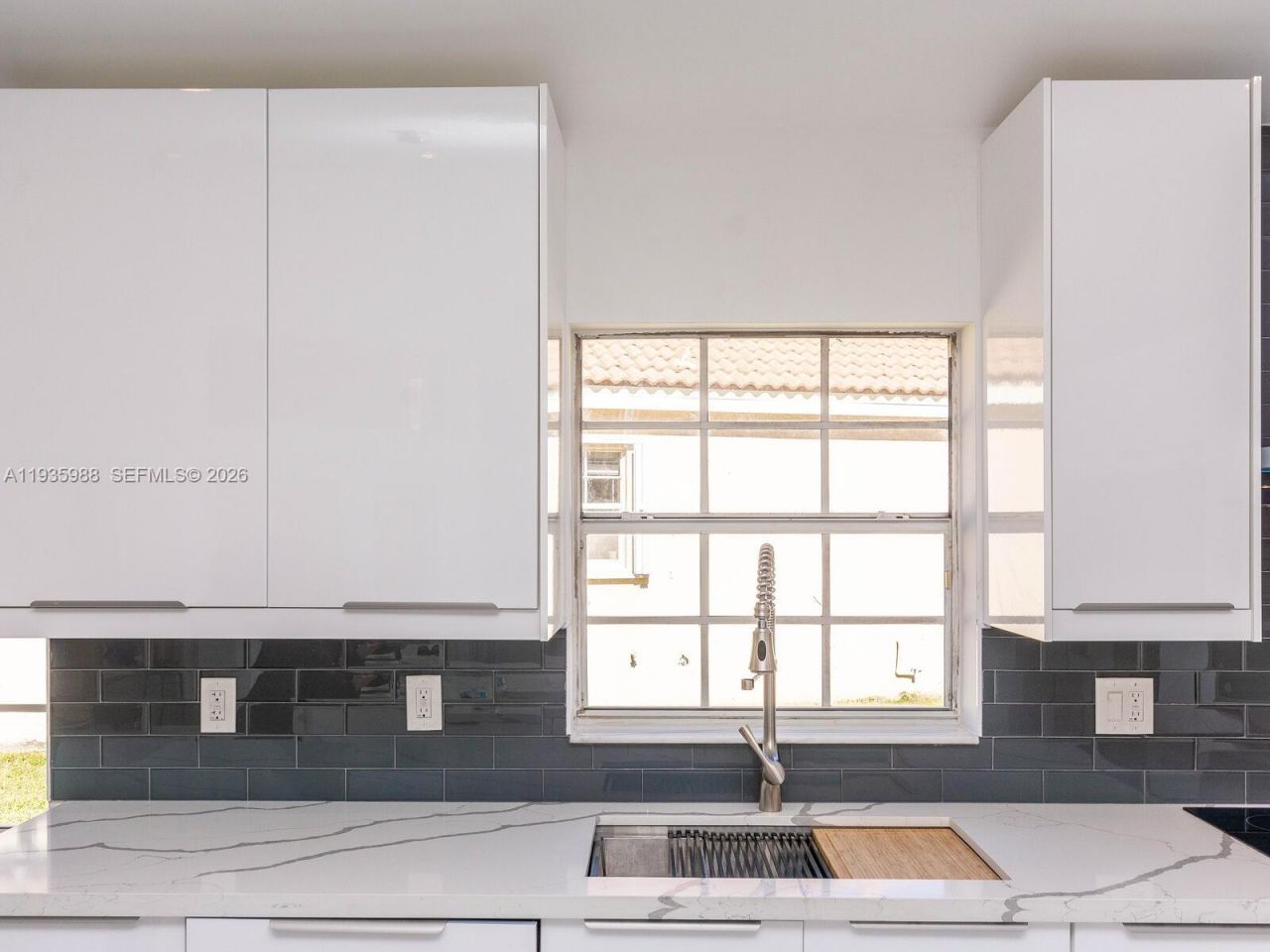 381 Cameron Dr, Weston, FL 33326 Photo