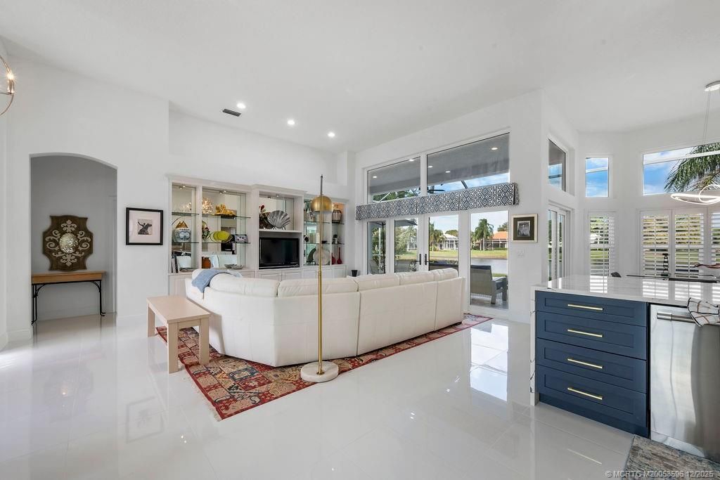 2293 SW Whitemarsh Way, Palm City, FL 34990 Photo