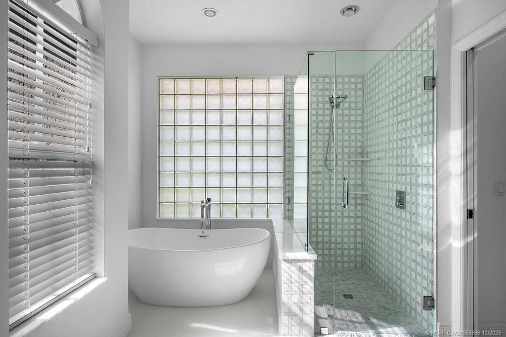 2293 SW Whitemarsh Way, Palm City, FL 34990 Photo