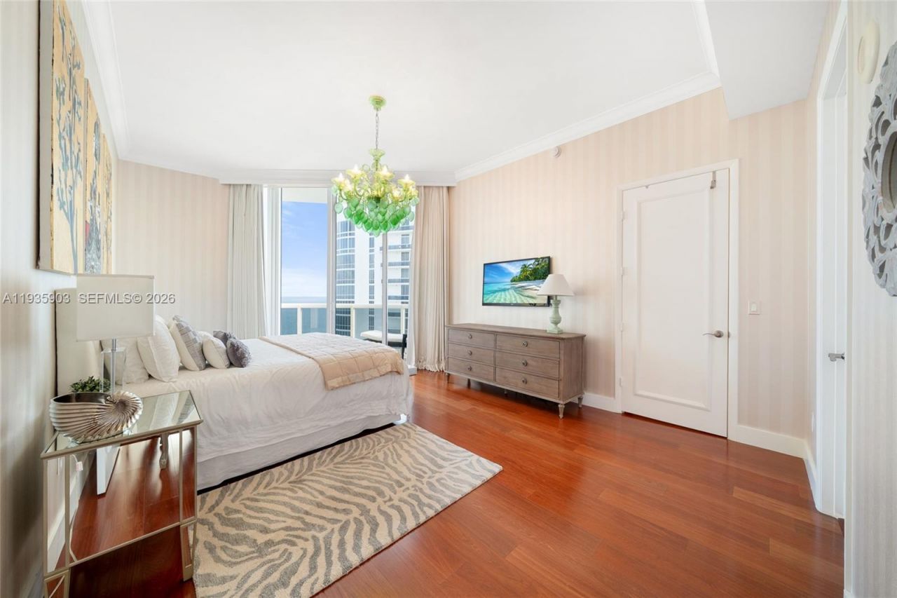 16001 Collins Ave, Unit 3906, Sunny Isles Beach, FL 33160 Photo