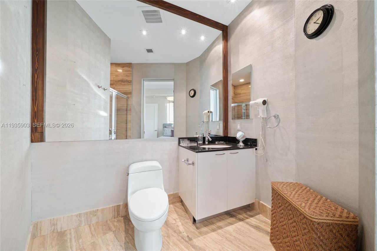 16001 Collins Ave, Unit 3906, Sunny Isles Beach, FL 33160 Photo