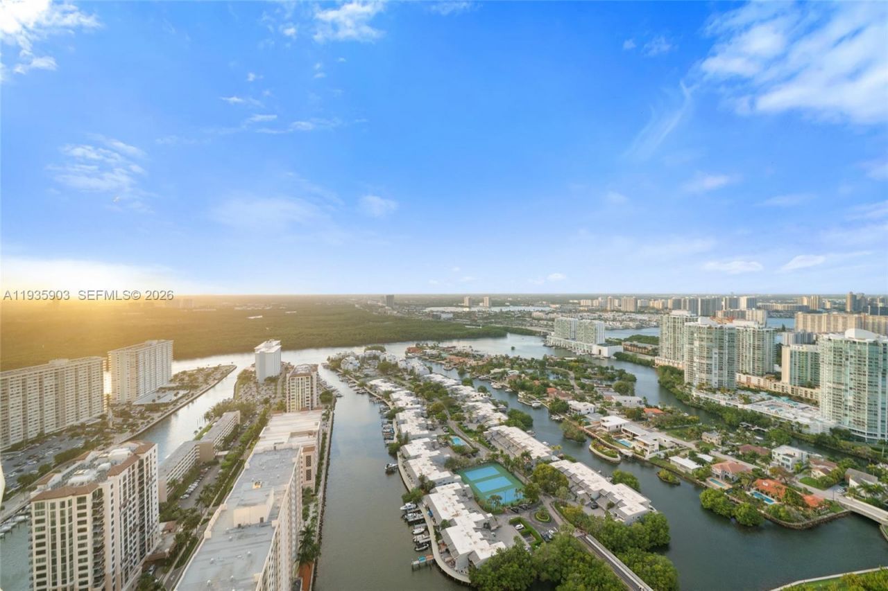 16001 Collins Ave, Unit 3906, Sunny Isles Beach, FL 33160 Photo