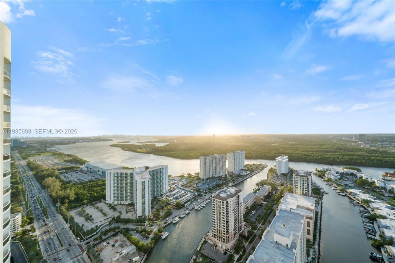 16001 Collins Ave, Unit 3906, Sunny Isles Beach, FL 33160 Photo