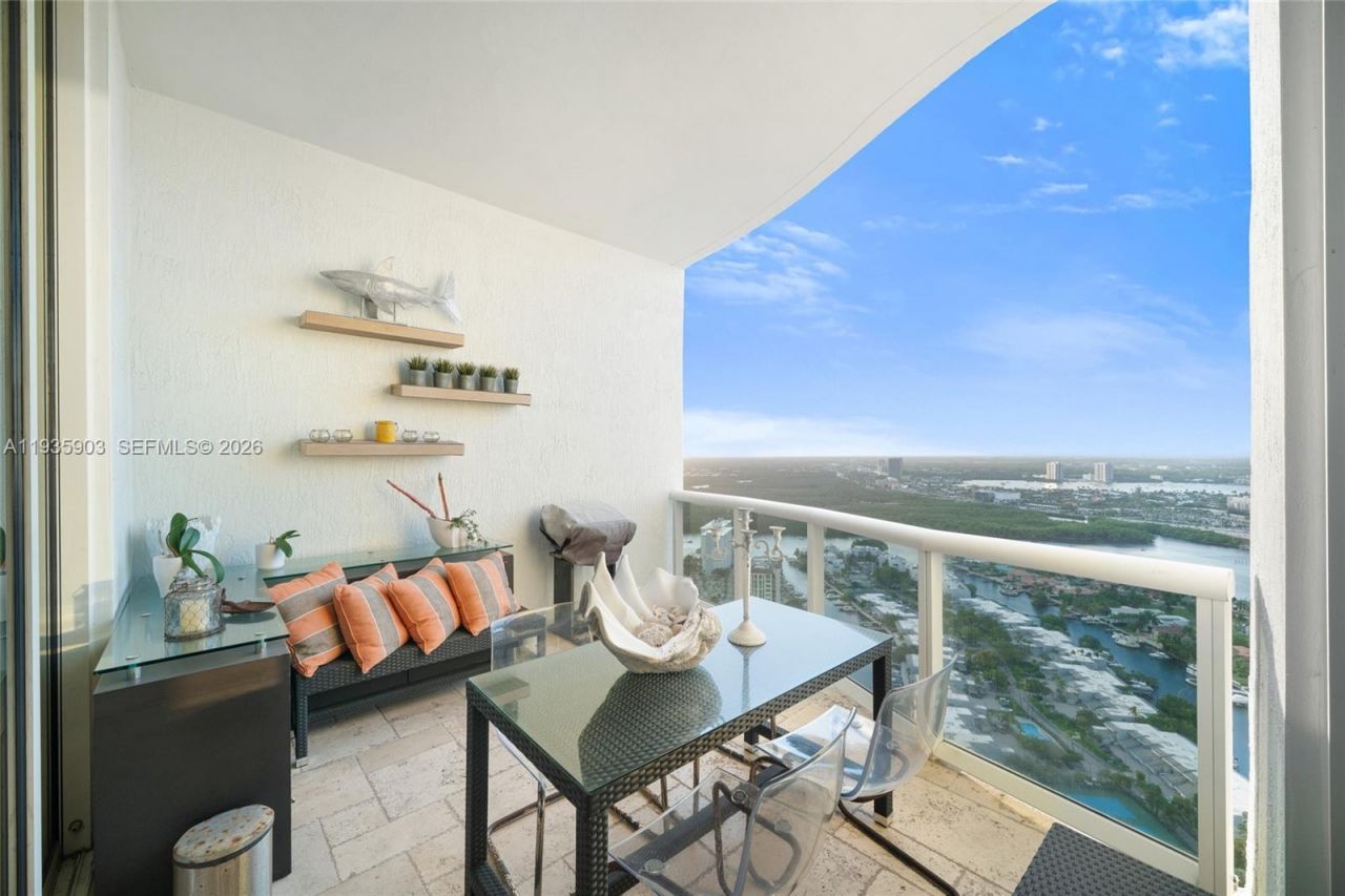 16001 Collins Ave, Unit 3906, Sunny Isles Beach, FL 33160 Photo