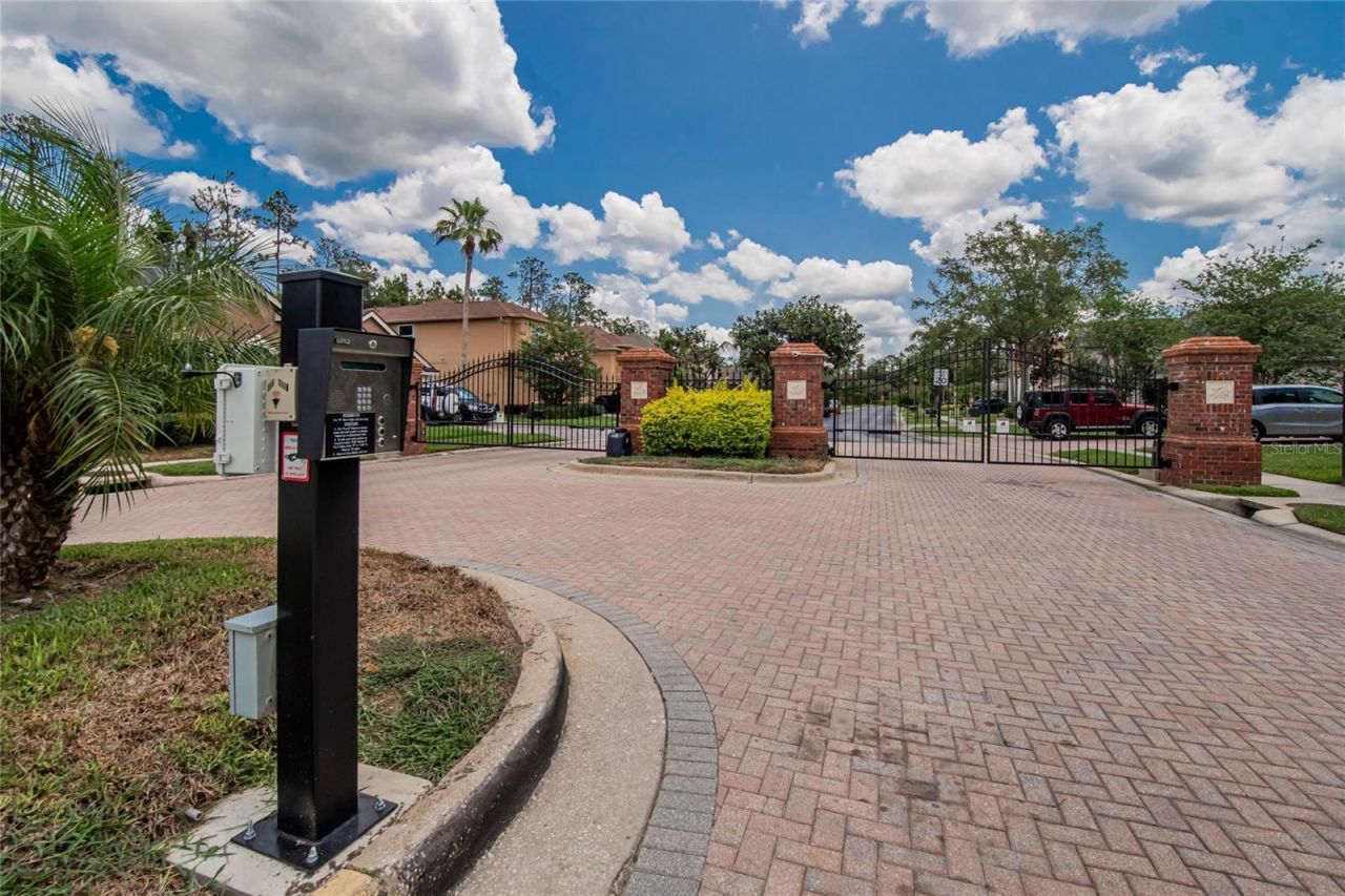 27736 Pine Point Drive, Wesley Chapel, FL 33544 Photo