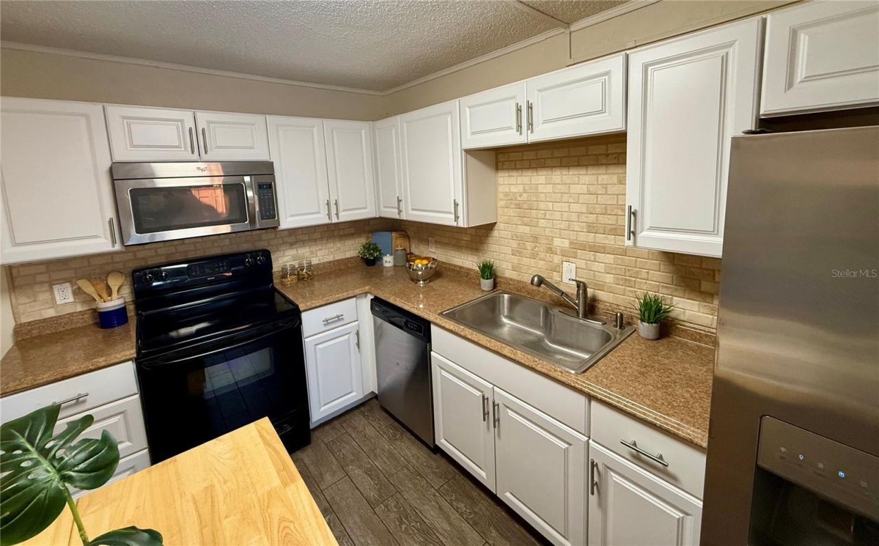 3824 Saxon Drive, New Smyrna Beach, FL 32169 Photo