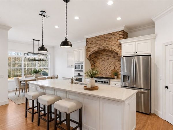 6715 Shadow Valley Road, Rogers, AR 72758