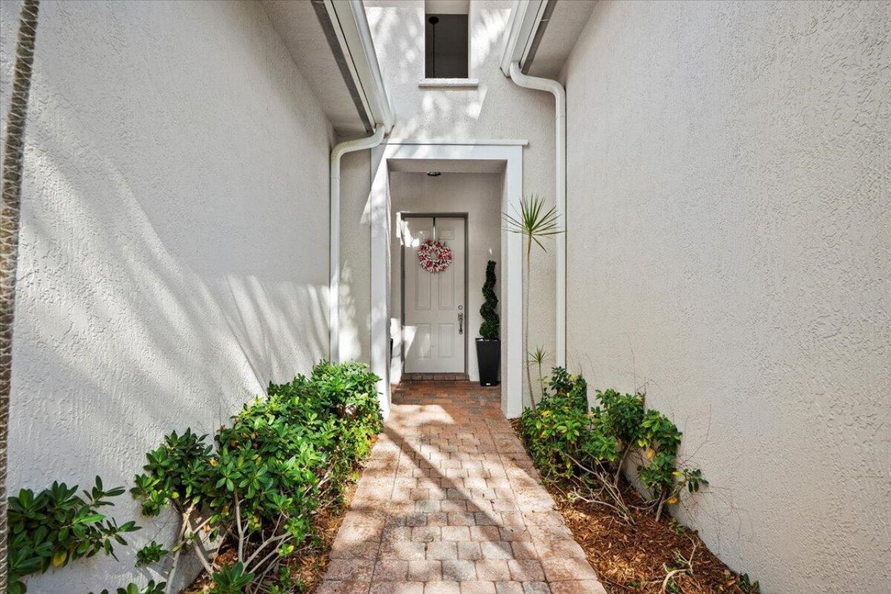 2023 Graden Drive, Palm Beach Gardens, FL 33410 Photo