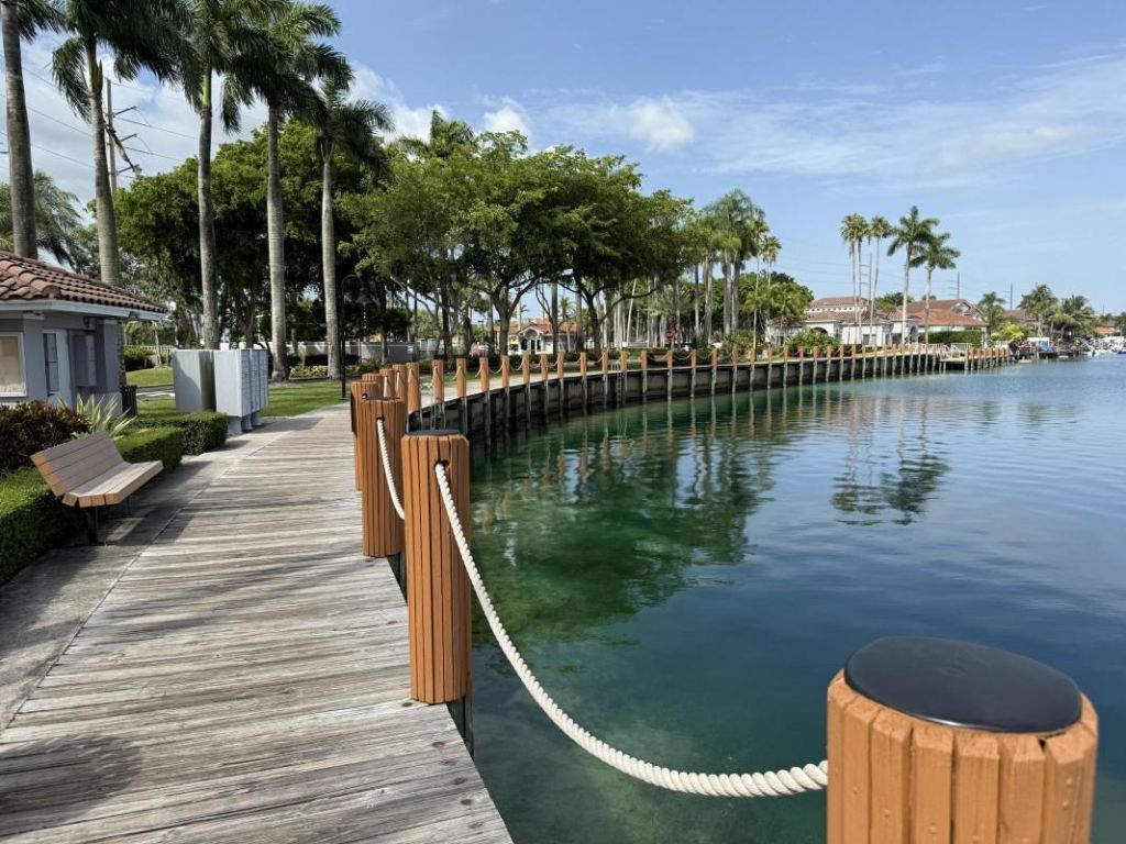 14666 SW 132nd Court, Miami, FL 33186 Photo