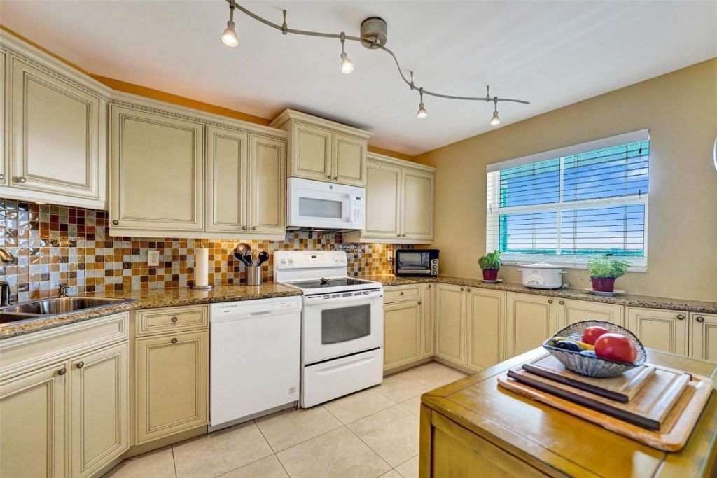 111 N Pompano Beach Blvd, Unit 1213, Pompano Beach, FL 33062 Photo