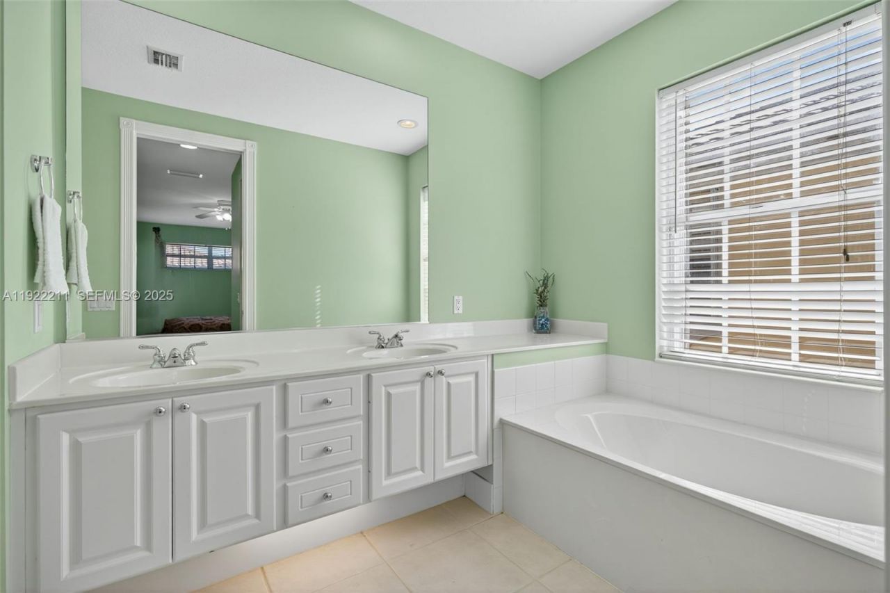 3518 Community Dr, Jupiter, FL 33458 Photo