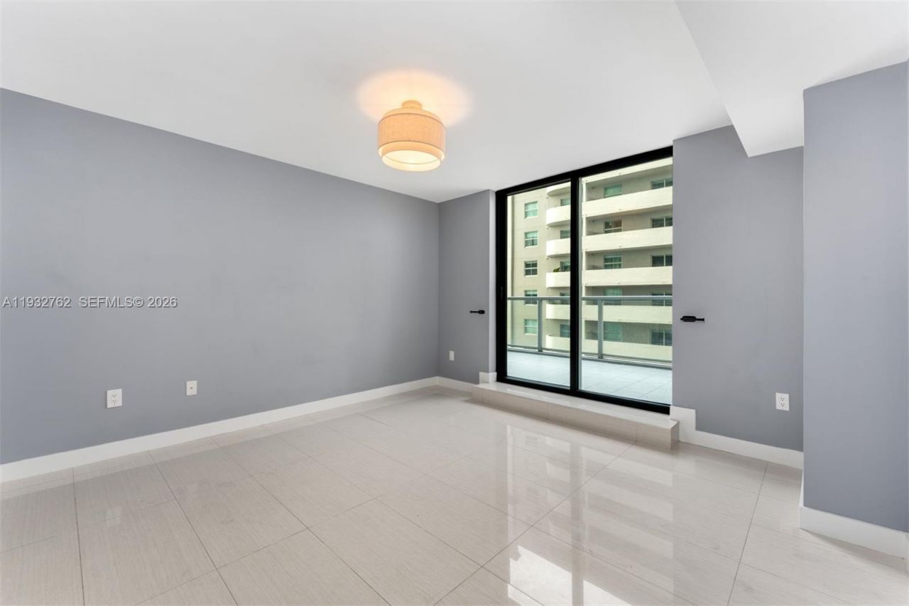 1111 SW 1st Ave, Unit 721-N, Miami, FL 33130 Photo