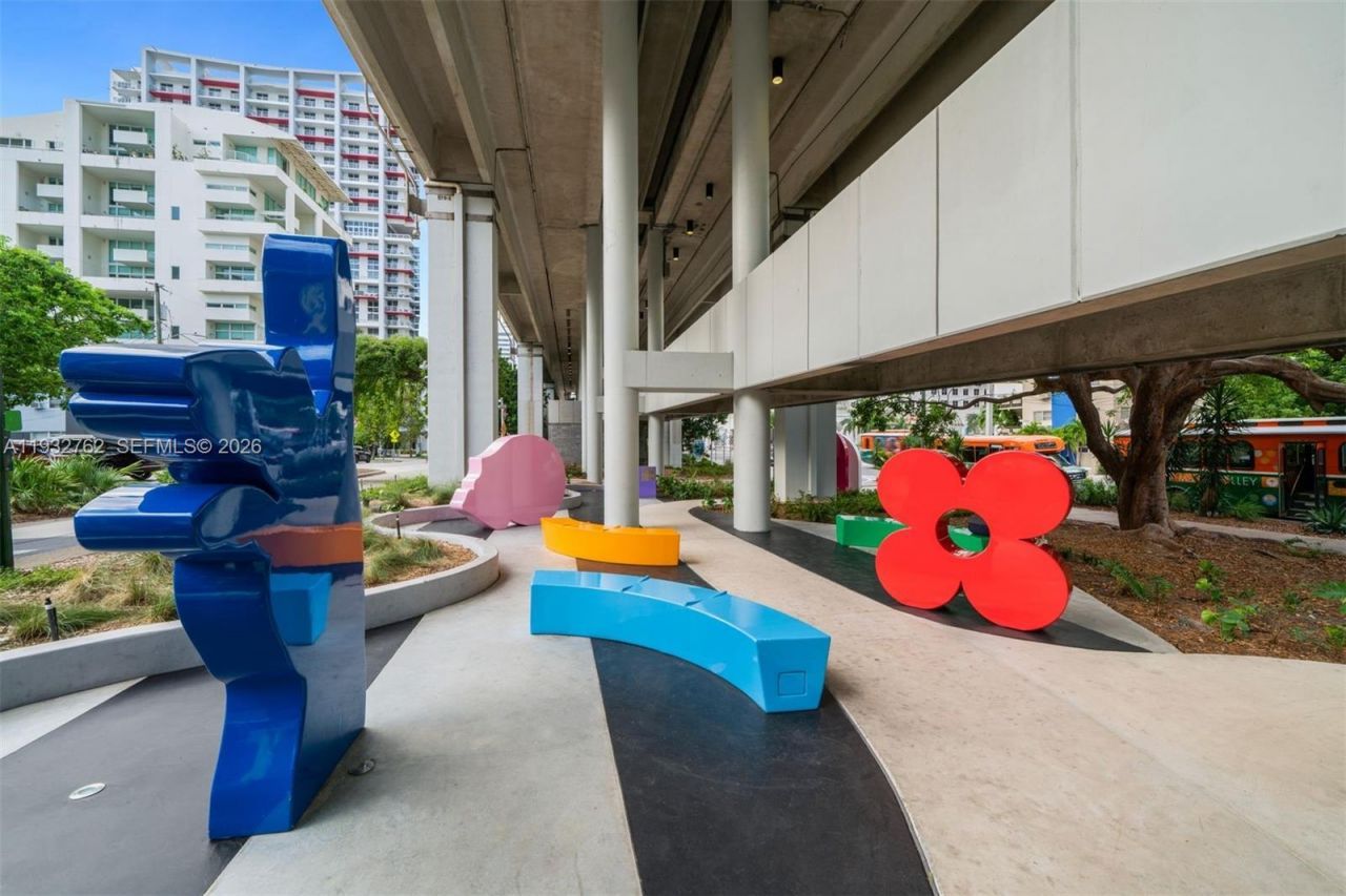 1111 SW 1st Ave, Unit 721-N, Miami, FL 33130 Photo