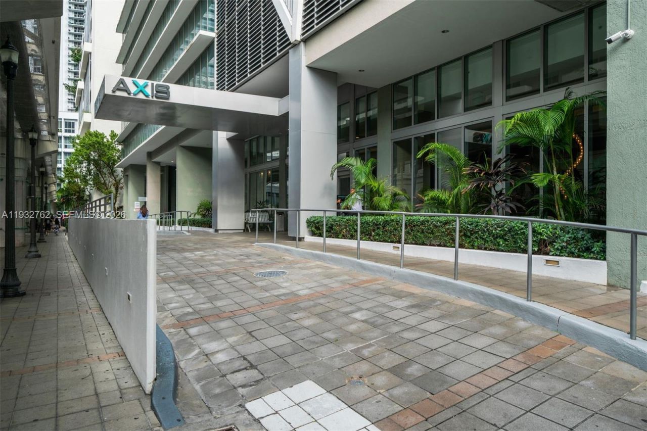 1111 SW 1st Ave, Unit 721-N, Miami, FL 33130 Photo