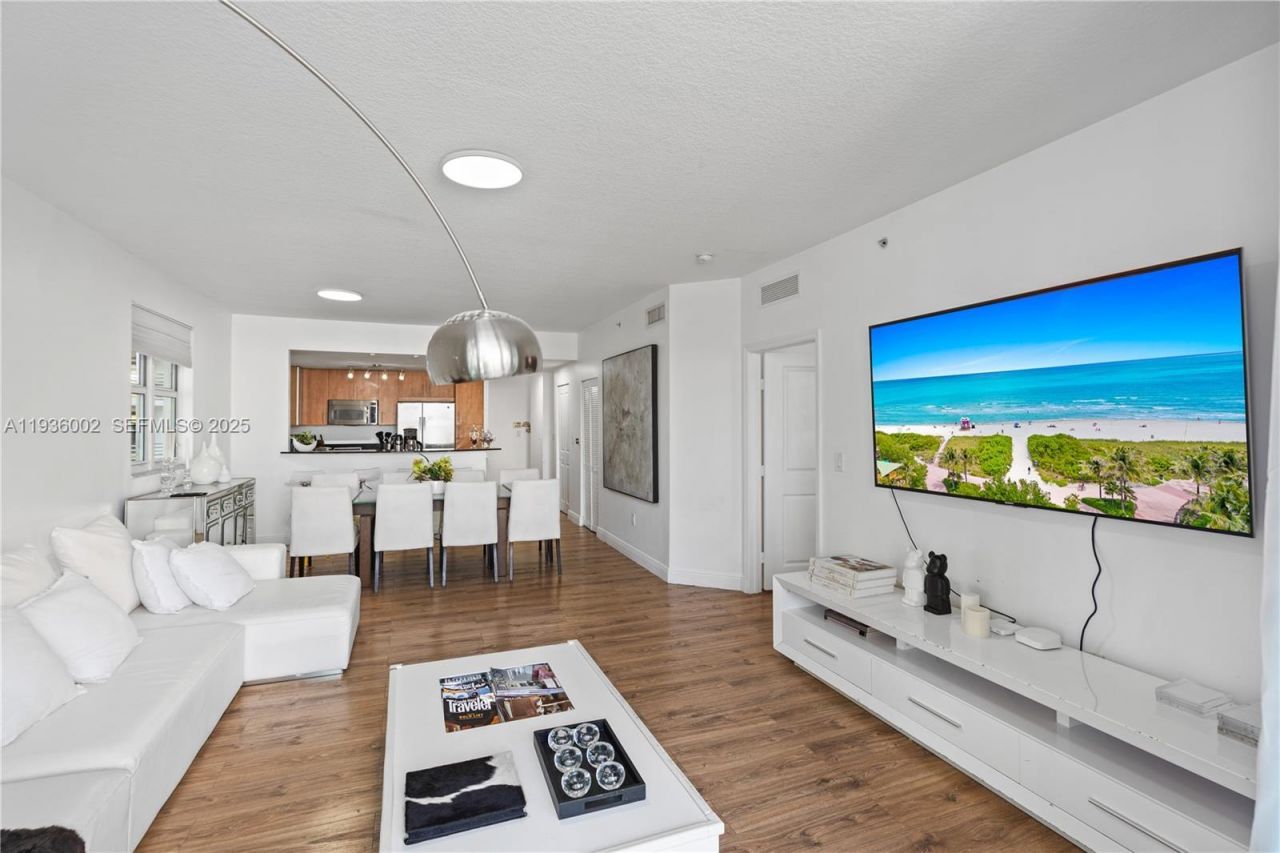 7918 Harbor Island Dr, Unit 212, North Bay Village, FL 33141 Photo