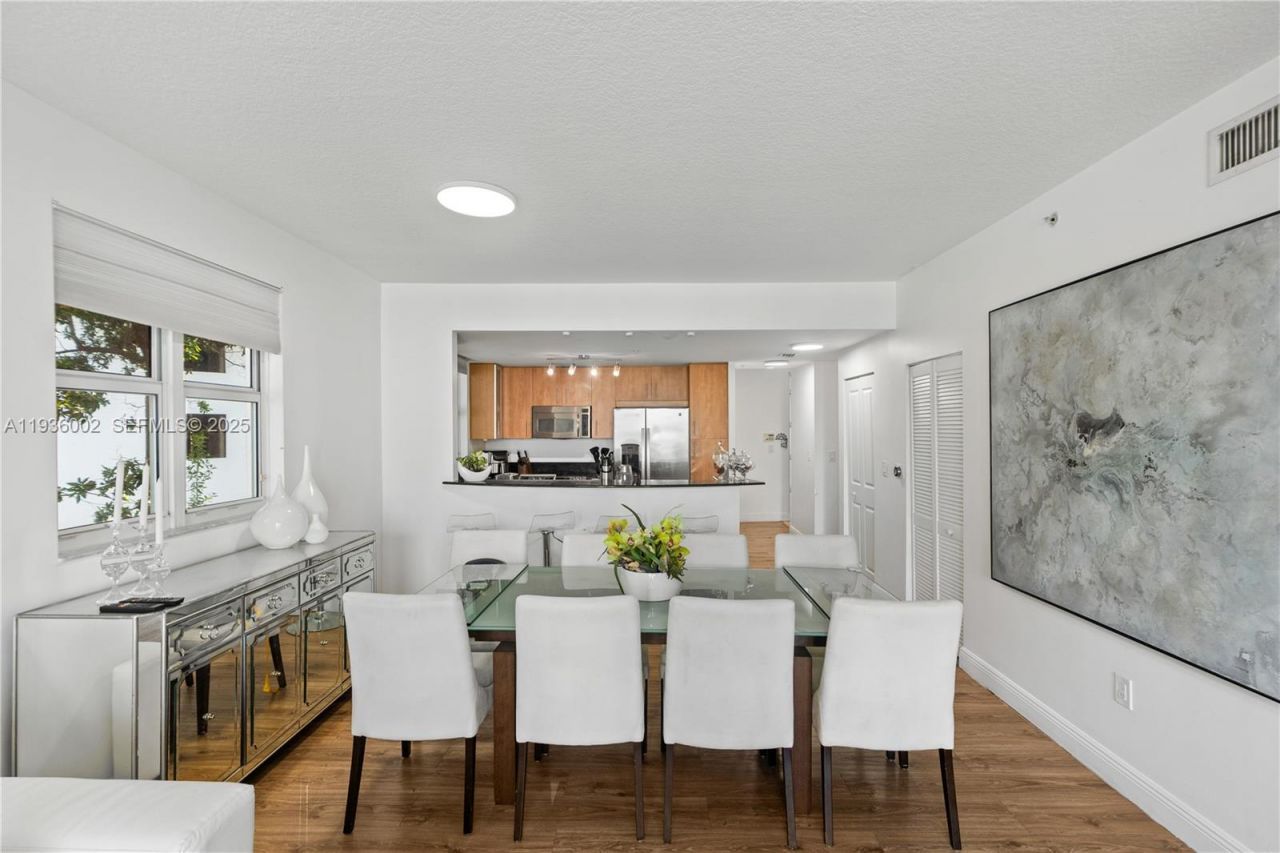 7918 Harbor Island Dr, Unit 212, North Bay Village, FL 33141 Photo