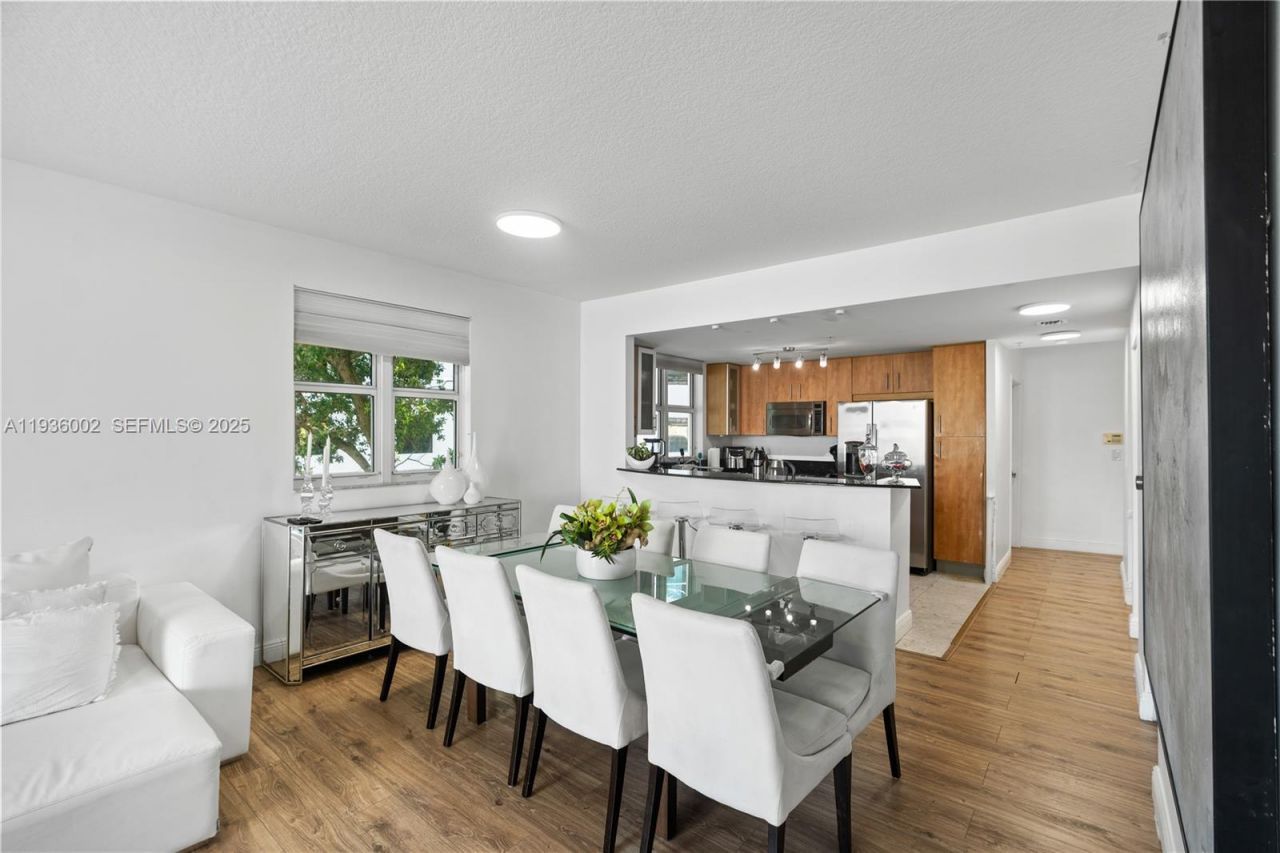 7918 Harbor Island Dr, Unit 212, North Bay Village, FL 33141 Photo