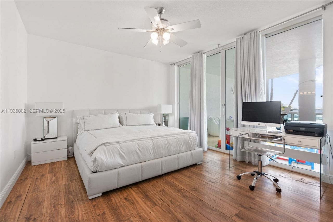 7918 Harbor Island Dr, Unit 212, North Bay Village, FL 33141 Photo