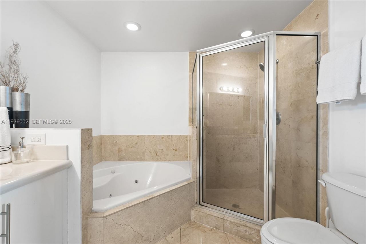 7918 Harbor Island Dr, Unit 212, North Bay Village, FL 33141 Photo