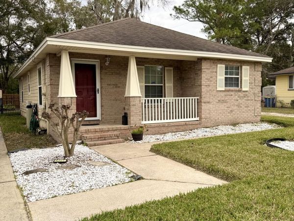 5227 BUNCHE Drive, Jacksonville, FL 32209