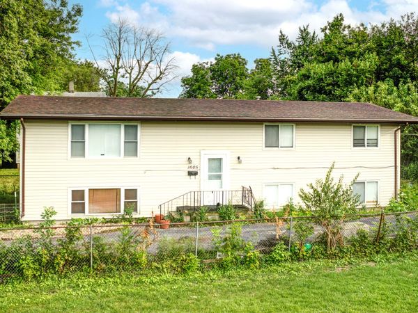 1605 S Desplaines Street, Joliet, IL 60436