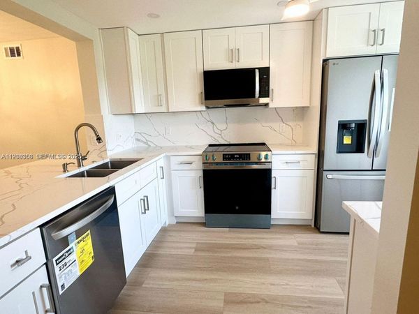 4098 Yarmouth E, Unit 4098, Boca Raton, FL 33434