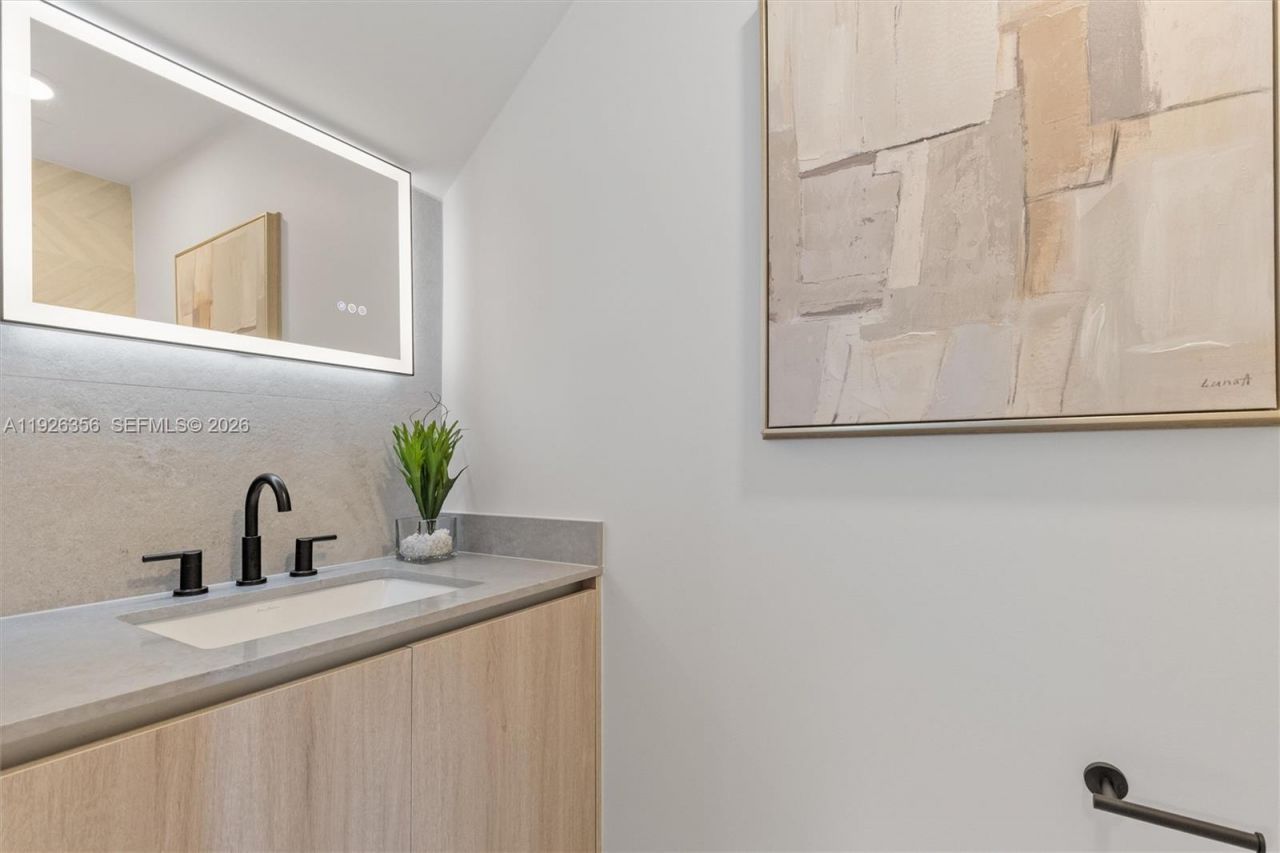 2785 SW 34th Ave , Miami, FL 33133 Photo