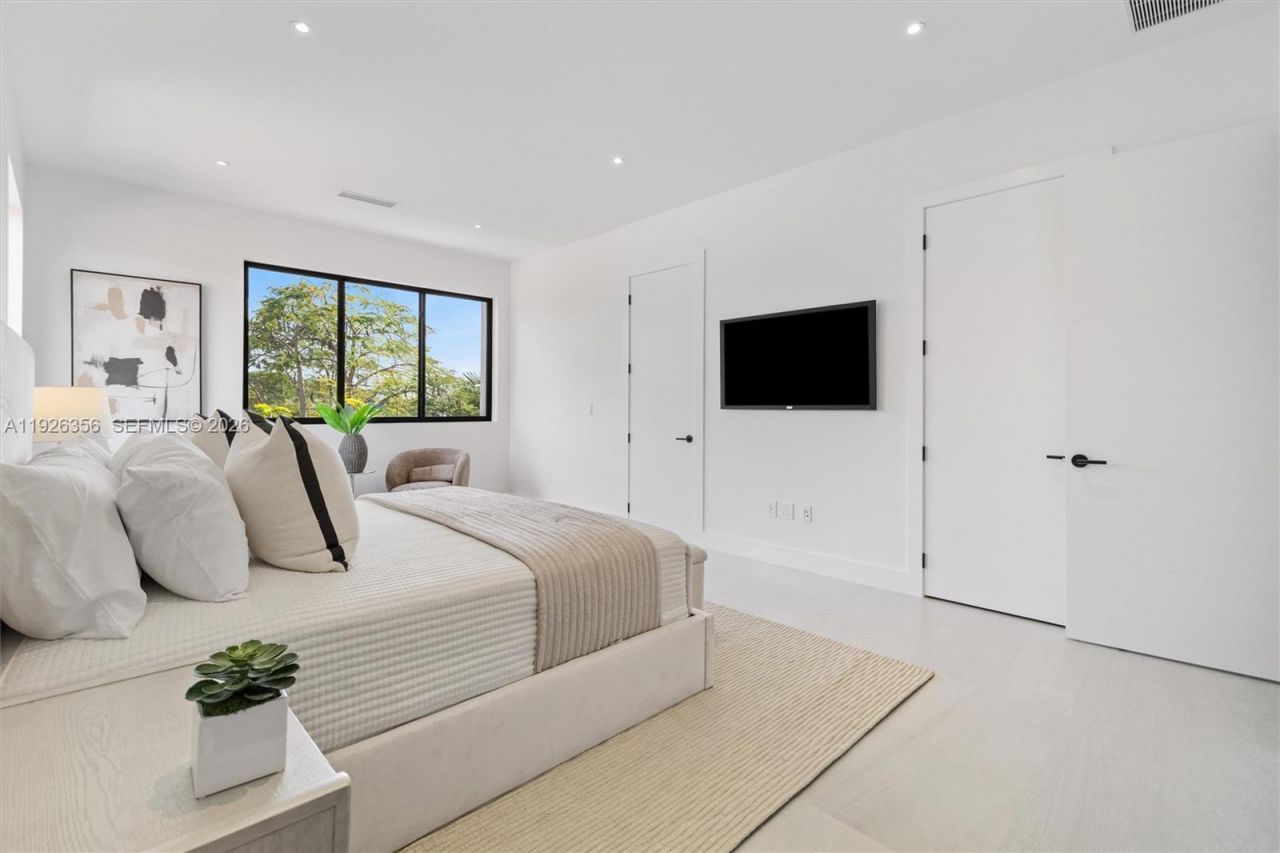 2785 SW 34th Ave , Miami, FL 33133 Photo