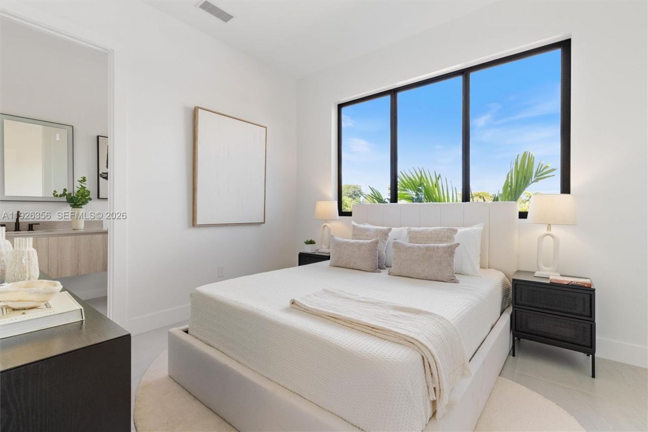 2785 SW 34th Ave , Miami, FL 33133 Photo