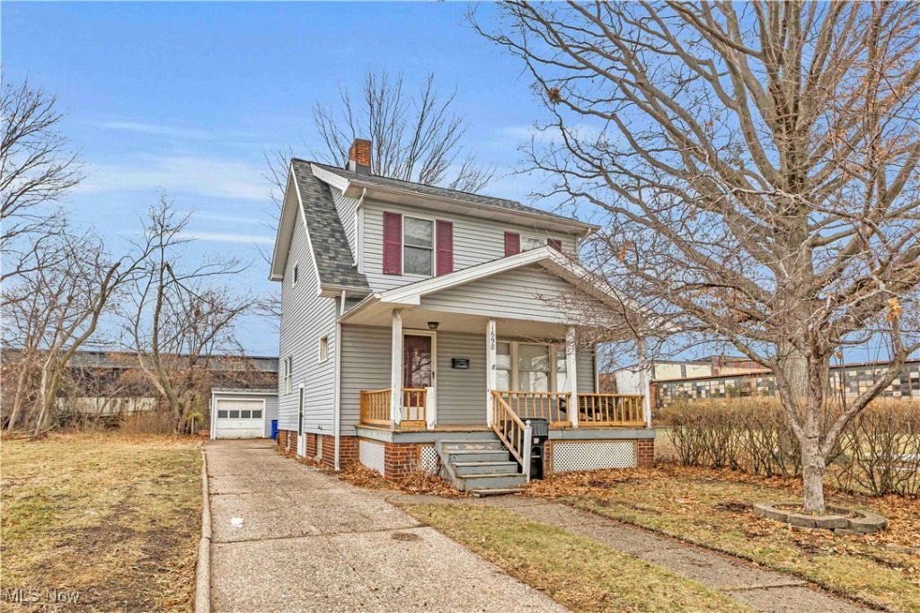 1698 Wickford Road, Cleveland, OH 44112 Main Photo