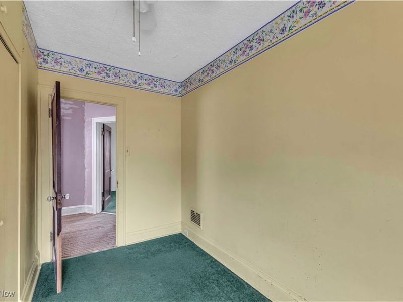 1698 Wickford Road, Cleveland, OH 44112 Photo 19