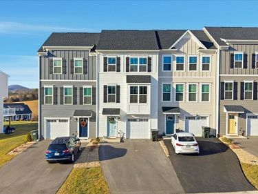 14 IRON HORSE LN, FISHERSVILLE, VA 22939