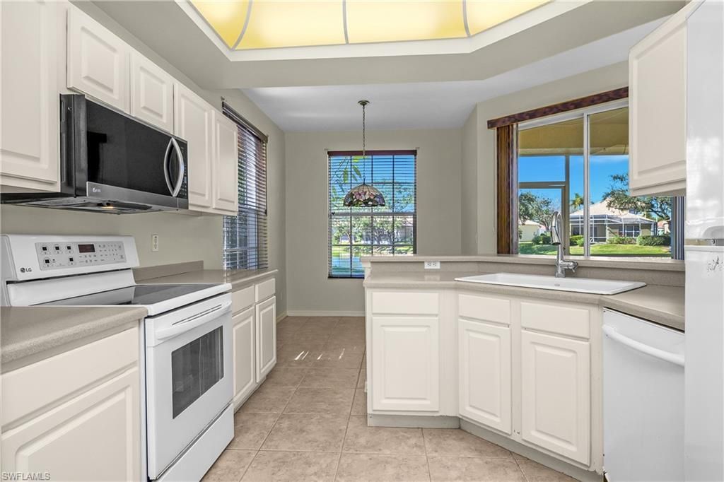 2265 Arielle Dr, Unit 2307, Naples, FL 34109 Photo
