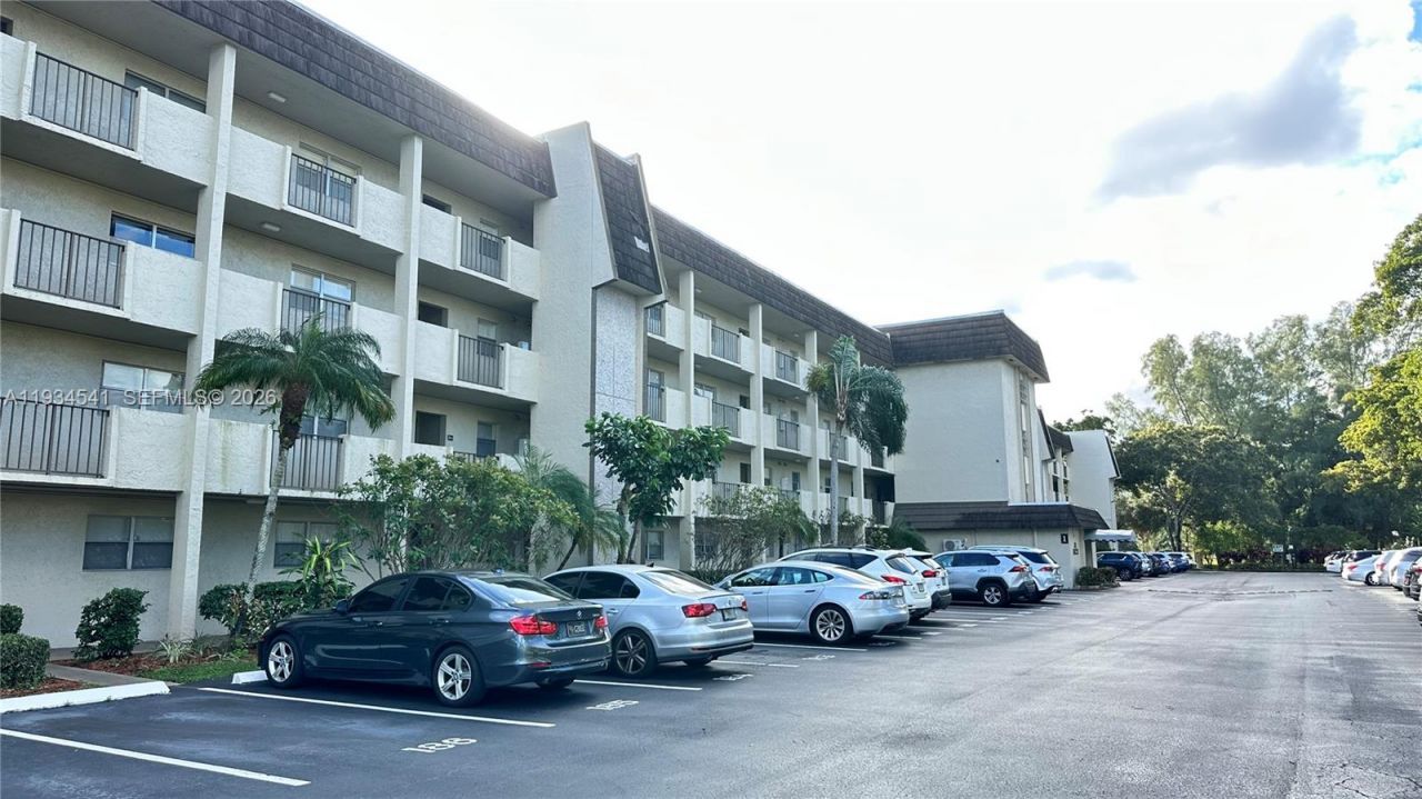 6200 NW 44th St, Unit 208, Lauderhill, FL 33319 Photo