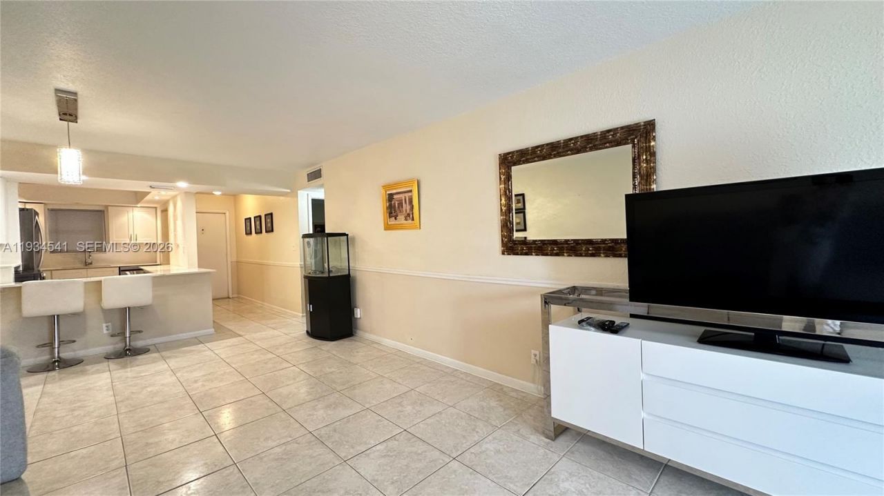 6200 NW 44th St, Unit 208, Lauderhill, FL 33319 Photo