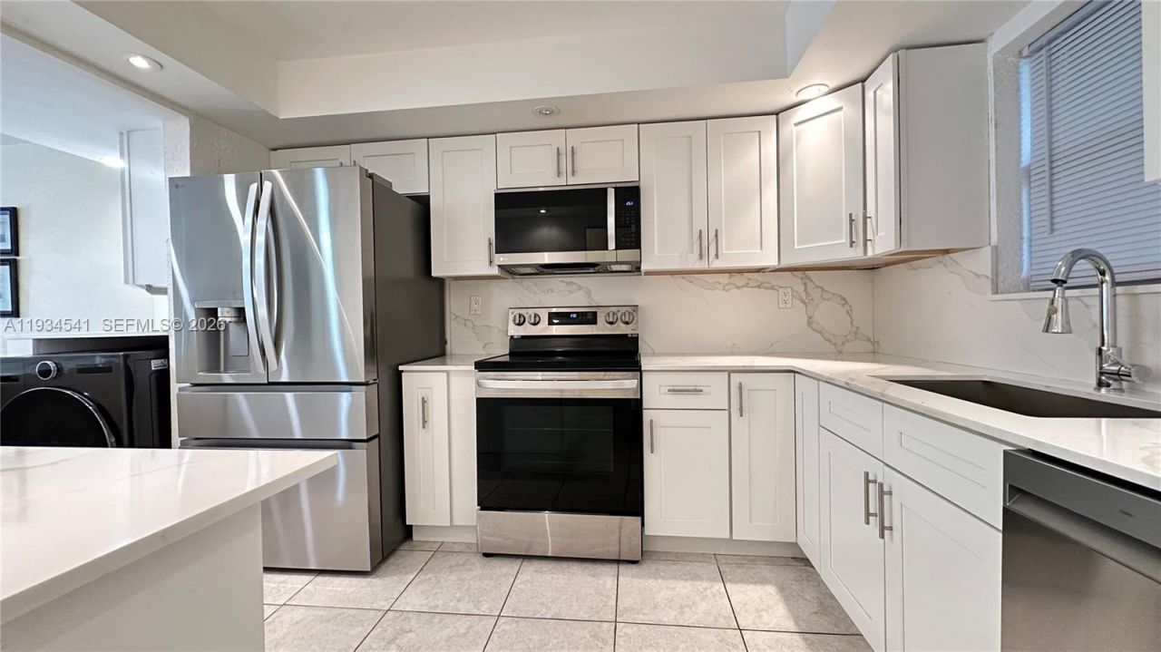 6200 NW 44th St, Unit 208, Lauderhill, FL 33319 Photo