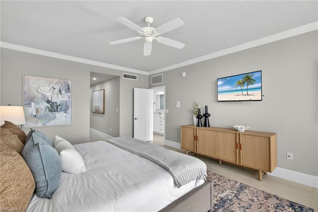 6001 Pelican Bay Blvd, Unit Penthouse, Naples, FL 34108 Photo