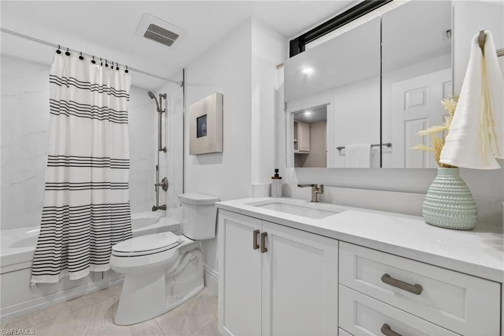 6001 Pelican Bay Blvd, Unit Penthouse, Naples, FL 34108 Photo