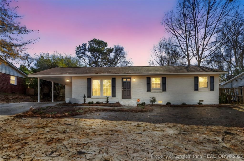 221 Lansdowne Road, Fayetteville, NC 28314 Main Photo