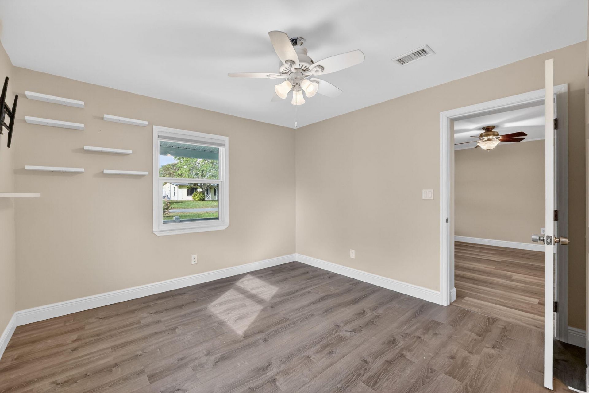 607 SE Cortez Avenue, Stuart, FL 34994 Photo