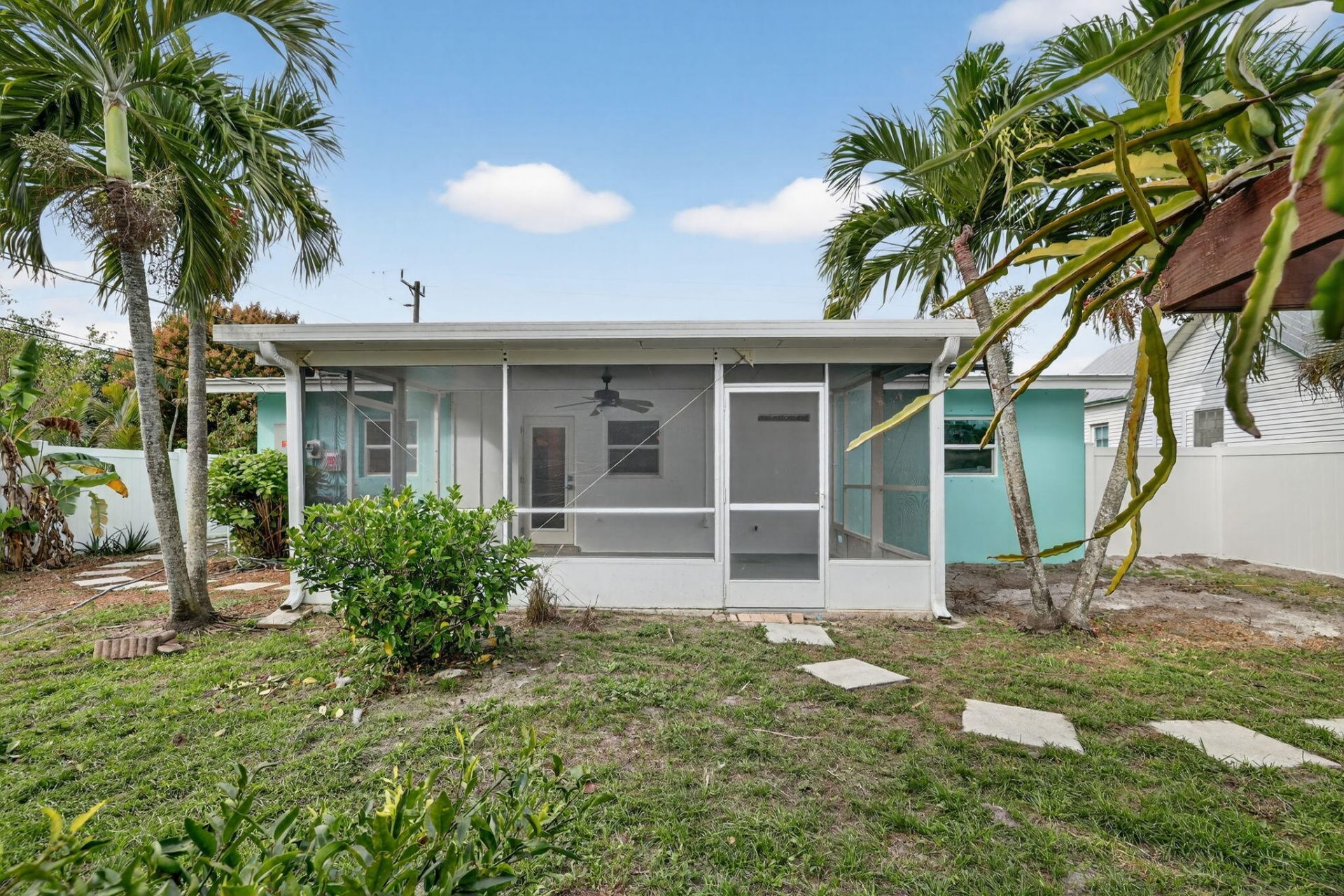 607 SE Cortez Avenue, Stuart, FL 34994 Photo