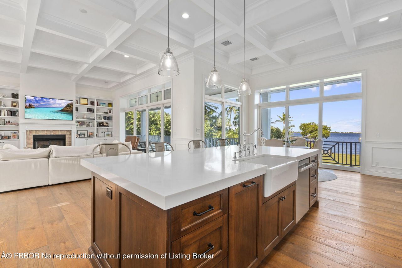 54 S Sewalls Point Road, Sewalls Point, FL 34996 Photo