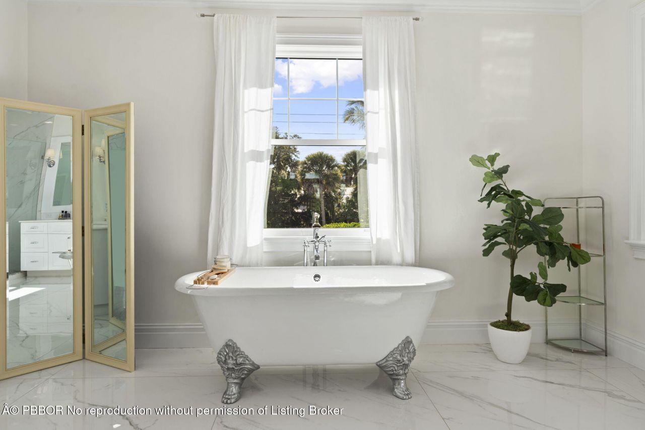 54 S Sewalls Point Road, Sewalls Point, FL 34996 Photo