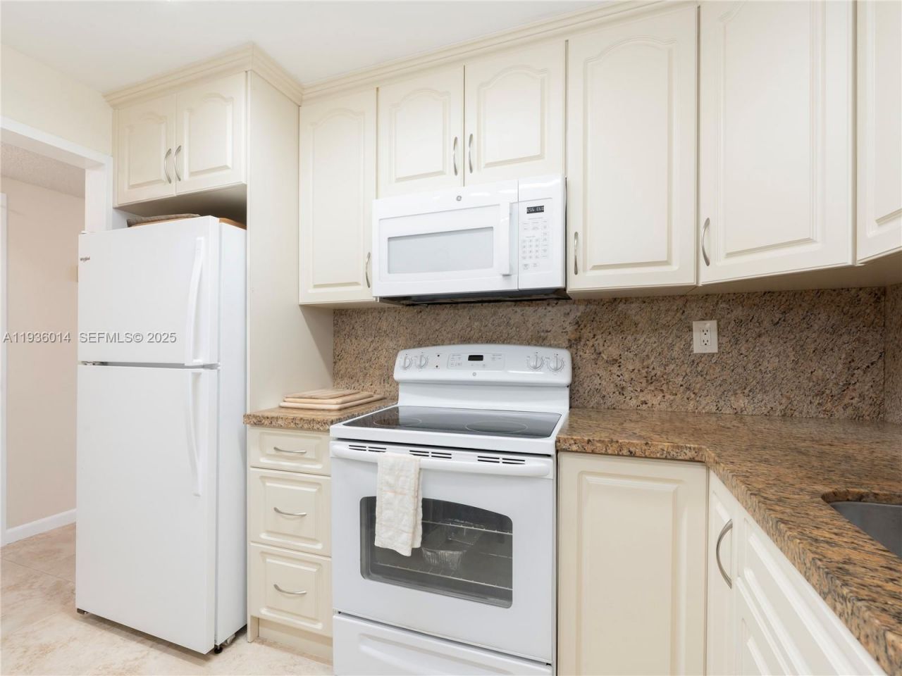 3725 S Ocean Dr, Unit 1606, Hollywood, FL 33019 Photo