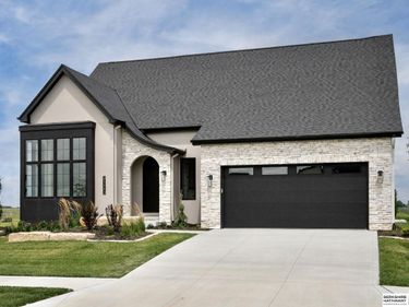 21112 Laurel Avenue, Omaha, NE 68022