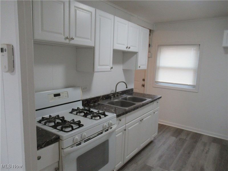 15615 Lotus Drive, Cleveland, OH 44128 Photo 8