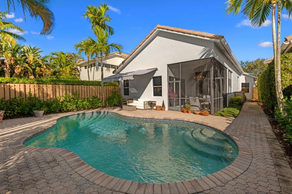 6667 NW 25th Avenue, Boca Raton, FL 33496 Photo