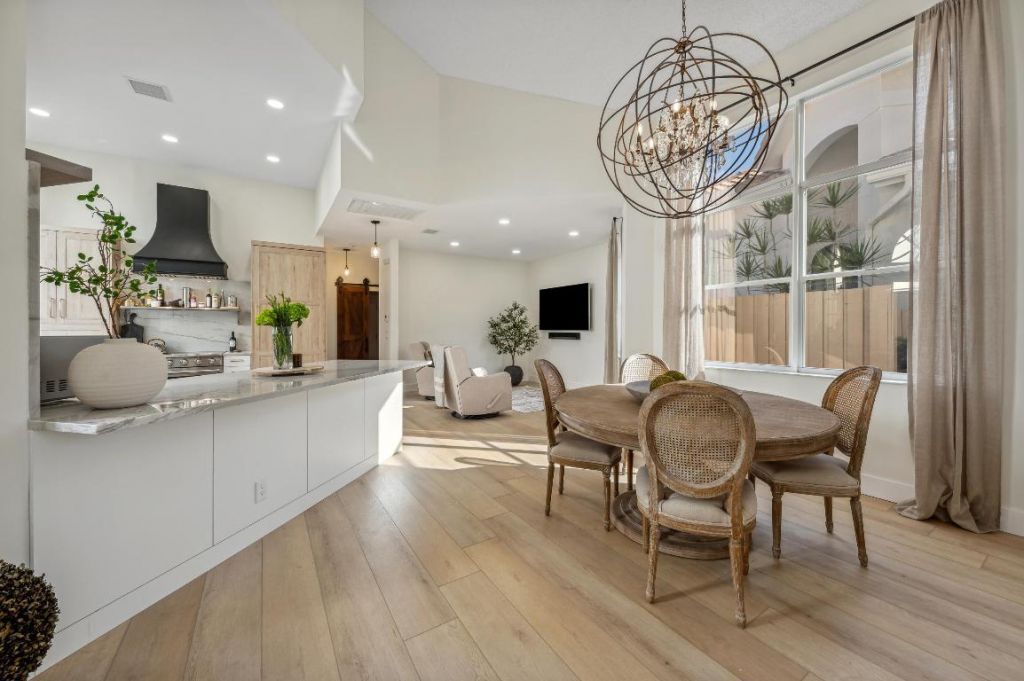 6667 NW 25th Avenue, Boca Raton, FL 33496 Photo